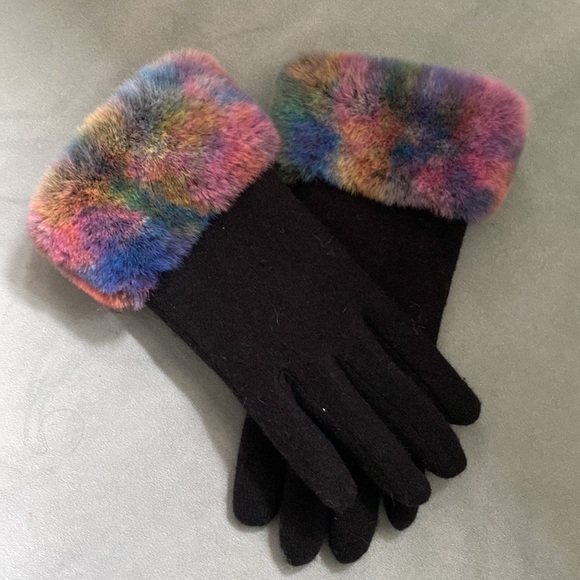 Echo brand fleece lined gloves - Picture 1 of 3